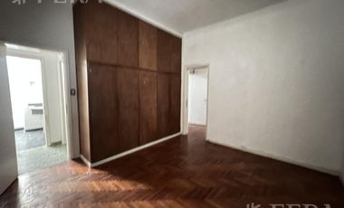 Venta casa 3 ambientes con patio en Wilde