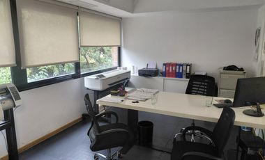 Alquiler de oficinas de 240 m2 en Beccar