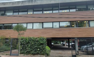Alquiler de oficinas de 240 m2 en Beccar