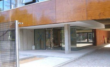 Alquiler de oficinas de 240 m2 en Beccar