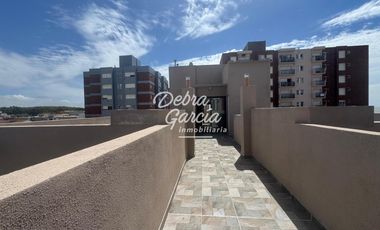 Departamento en Mar De Ajo, a media cuadra del centro y a media cuadra del mar.