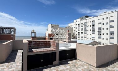 Departamento en Mar De Ajo, a media cuadra del centro y a media cuadra del mar.