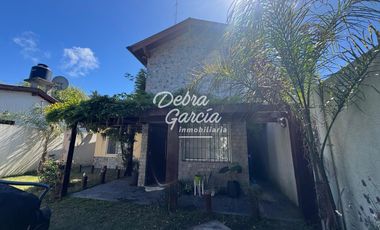 VENTA PH TODOS LOS SERVICIOS. QUINCHO. PATIO. COCHERA