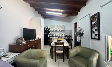 VENTA PH TODOS LOS SERVICIOS. QUINCHO. PATIO. COCHERA