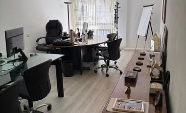 Oficina en Venta en Recoleta