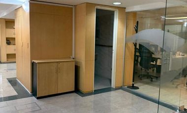 Oficina en Venta en Recoleta