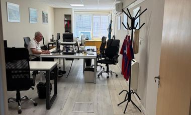 Oficina en Venta en Recoleta