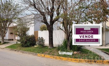 Casa Centrica En esquina - Villa San Jose