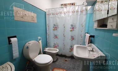 Casa Centrica En esquina - Villa San Jose
