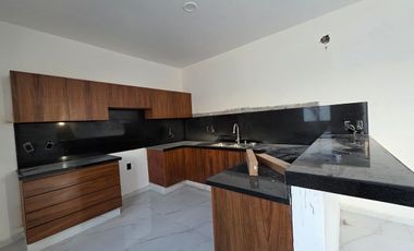 Casa en Venta Doble fachada Lomas de la Rioja