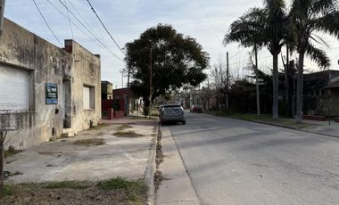 Buscas invertir casa a refaccionar?  esta es tu opción en Lobos