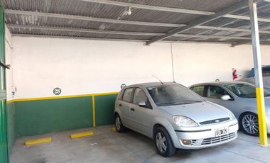 Cochera en  zona San Juan