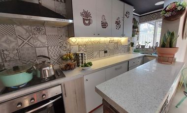 CASA DE ESQUINA 3D 2B EXCELENTE BARRIO EN PAINE