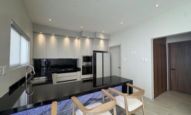 CASA NUEVA CON PANELES SOLARES EN VENTA EN PUNTA TIBURON