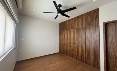 CASA NUEVA CON PANELES SOLARES EN VENTA EN PUNTA TIBURON