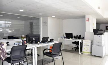 Oficina en Venta en VENTA AMPLIAS OFICINAS EDIFICIO ANDACOLLO