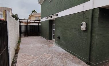 Casa en Arriendo en CERRO DEL PASO con VOLCAN TINGUIRIRICA