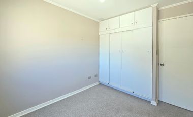 CASA EN VENTA 3D3B SEMINUEVA - ALTOS DE HUALPÉN