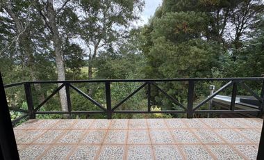 CASA MODERNA EN ENTORNO NATURAL