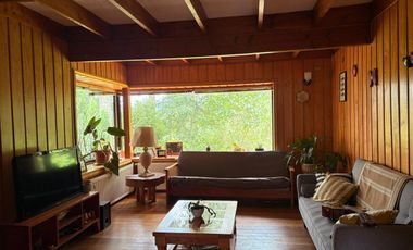 CASA MODERNA EN ENTORNO NATURAL