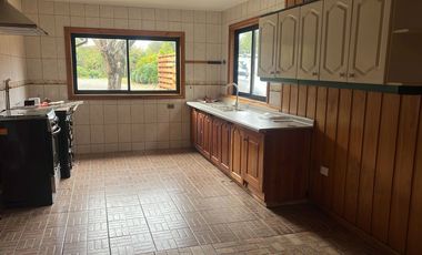 CASA MODERNA EN ENTORNO NATURAL