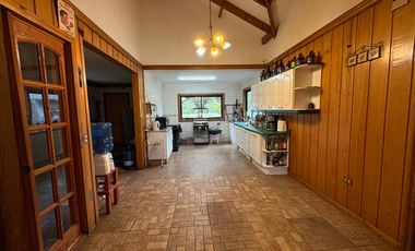 CASA MODERNA EN ENTORNO NATURAL