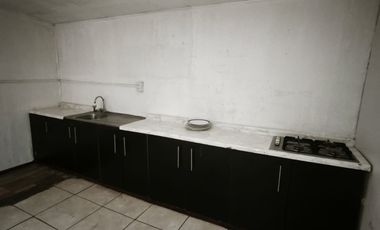 SE ARRIENDA AMPLIA CASA EN VILLA LA POSADA