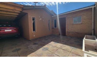 Venta casa Calle Larga en Cond. Aires del Guindal 2D 2B