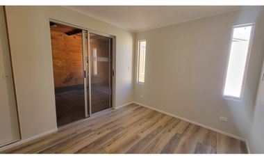 Venta casa Calle Larga en Cond. Aires del Guindal 2D 2B