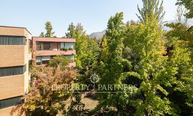 Remodelado y luminoso departamento en Santa María de Manquehue