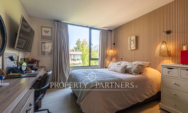 Remodelado y luminoso departamento en Santa María de Manquehue