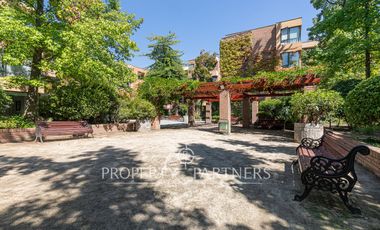Remodelado y luminoso departamento en Santa María de Manquehue