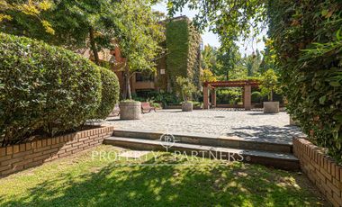 Remodelado y luminoso departamento en Santa María de Manquehue