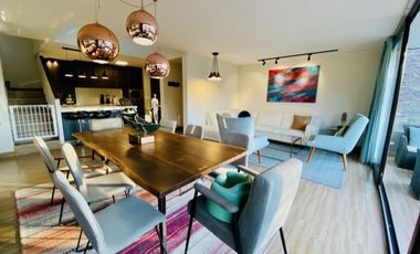 Cómodo departamento con azotea, vista despejada, orientación norte