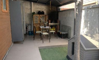 Propiedad en Vta para inversión, 3 casas La Granja