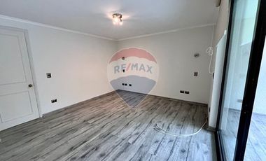 Remodelado, frente a Colegio San Esteban