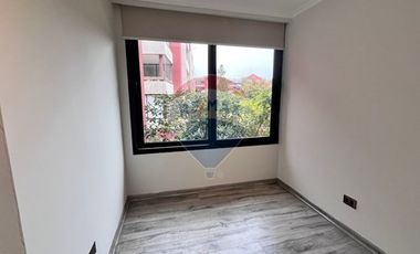 Remodelado, frente a Colegio San Esteban