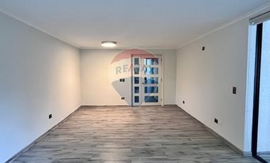 Remodelado, frente a Colegio San Esteban