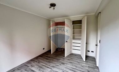 Remodelado, frente a Colegio San Esteban