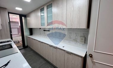 Remodelado, frente a Colegio San Esteban