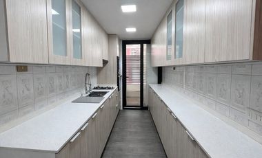 Remodelado, frente a Colegio San Esteban