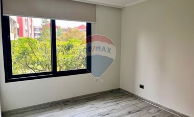 Remodelado, frente a Colegio San Esteban