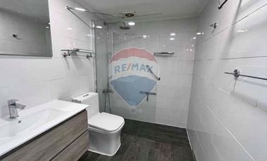 Remodelado, frente a Colegio San Esteban