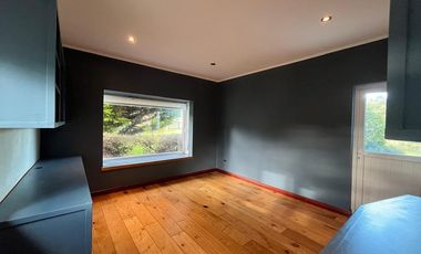 Casa en parcela amplia rodeada de naturaleza