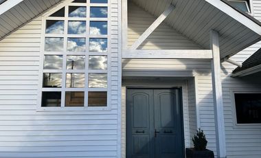 Casa en parcela amplia rodeada de naturaleza