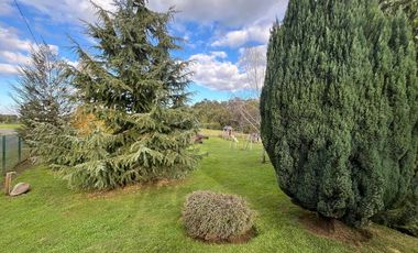 Casa en parcela amplia rodeada de naturaleza