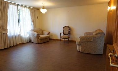 Casa 2 pisos, 4D/2B, barrio residencial La Florida