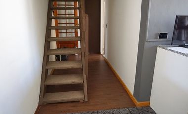 Casa 2 pisos, 4D/2B, barrio residencial La Florida