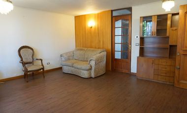 Casa 2 pisos, 4D/2B, barrio residencial La Florida