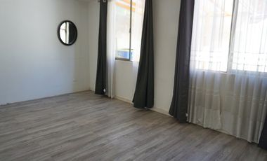 Casa 2 pisos, 4D/2B, barrio residencial La Florida